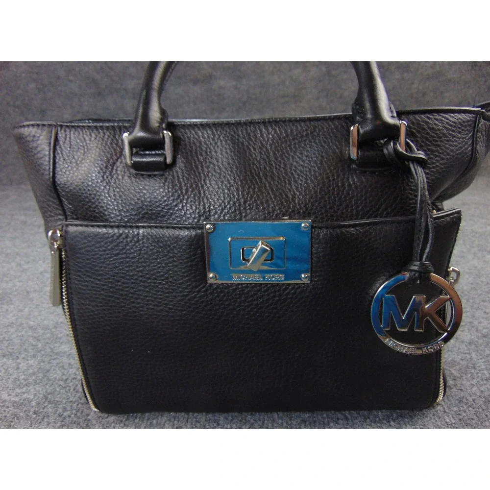 Michael Kors Savannah Satchel Black Pebbled Leather Silver Hardware‎ 38F5YSLT2L